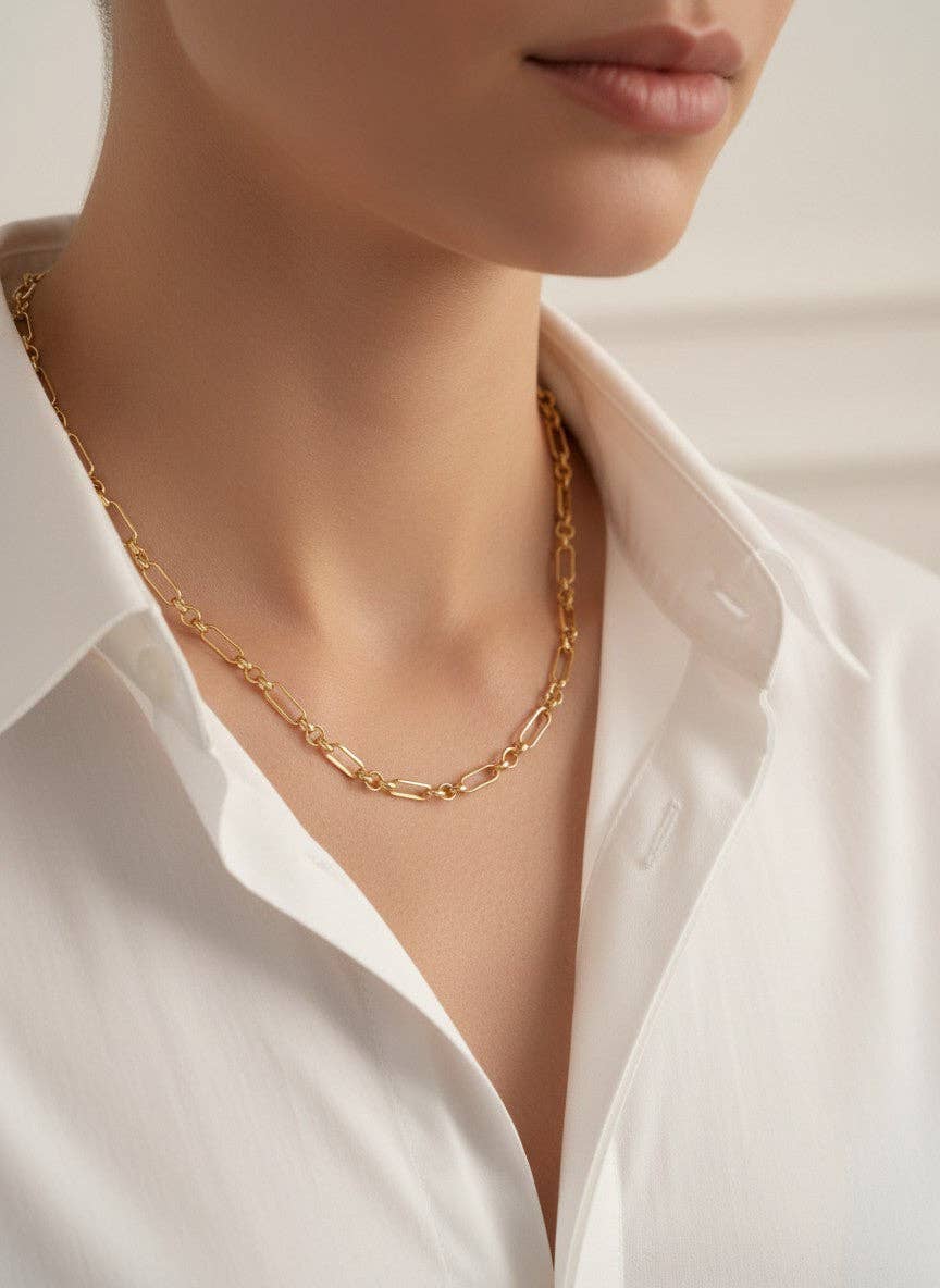 16 Inch Elegant Open Link Chain Necklace: Gold Dipped Clear