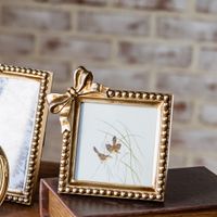 6" Antique Gold Bow Frame