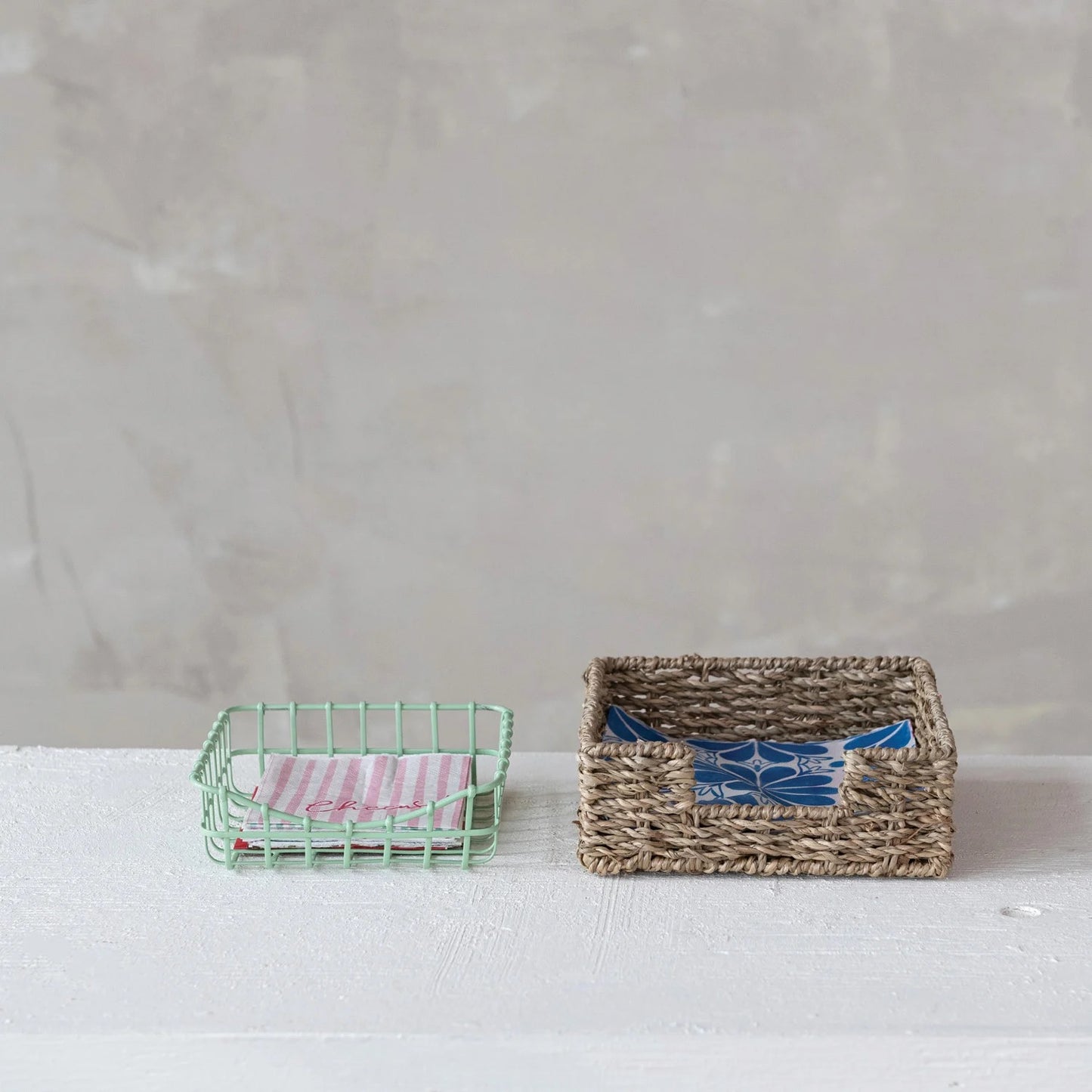 Hand-Woven Seagrass Napkin Holder, Natural (Holds 6" Square Napkin)