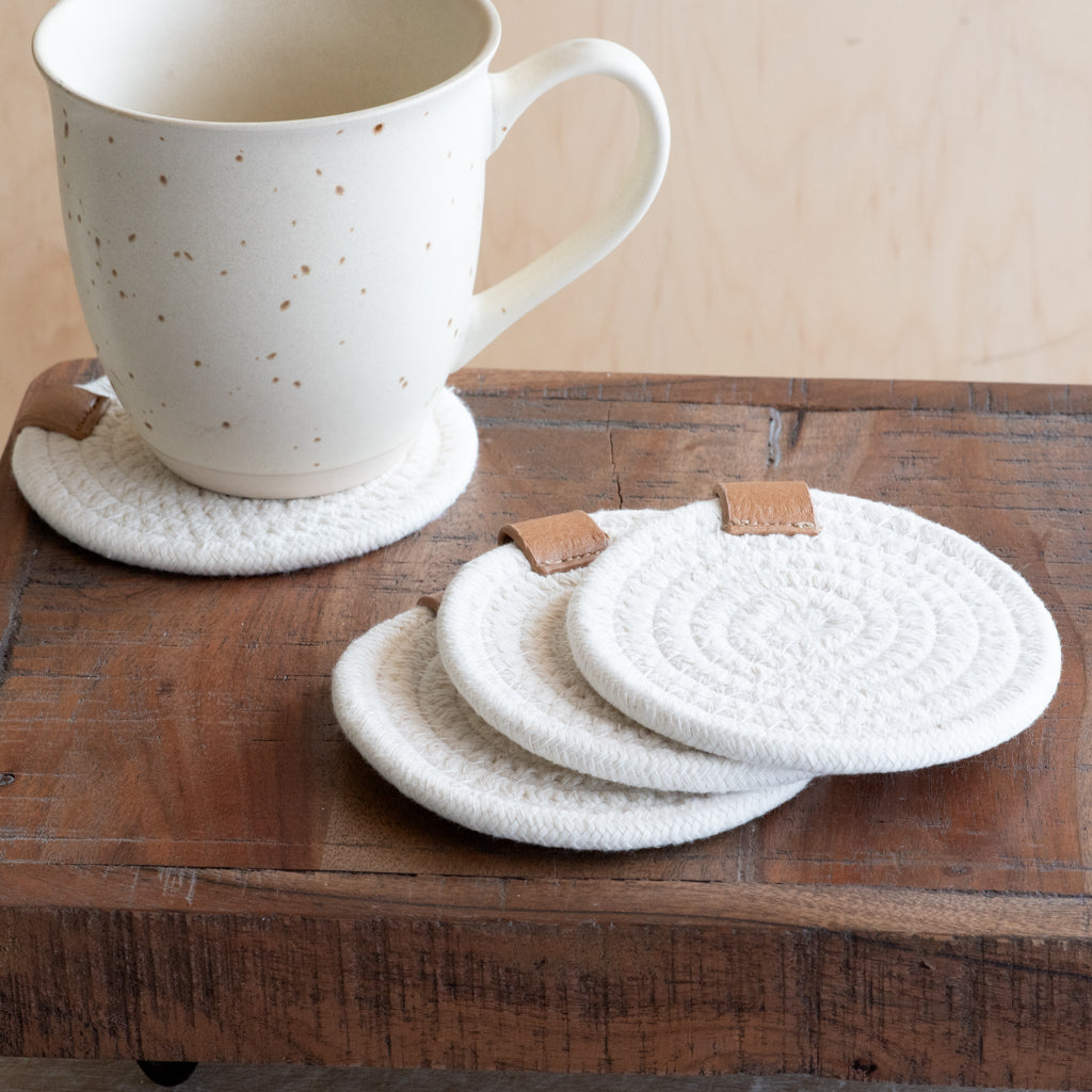 S/4 Round White Coasters
