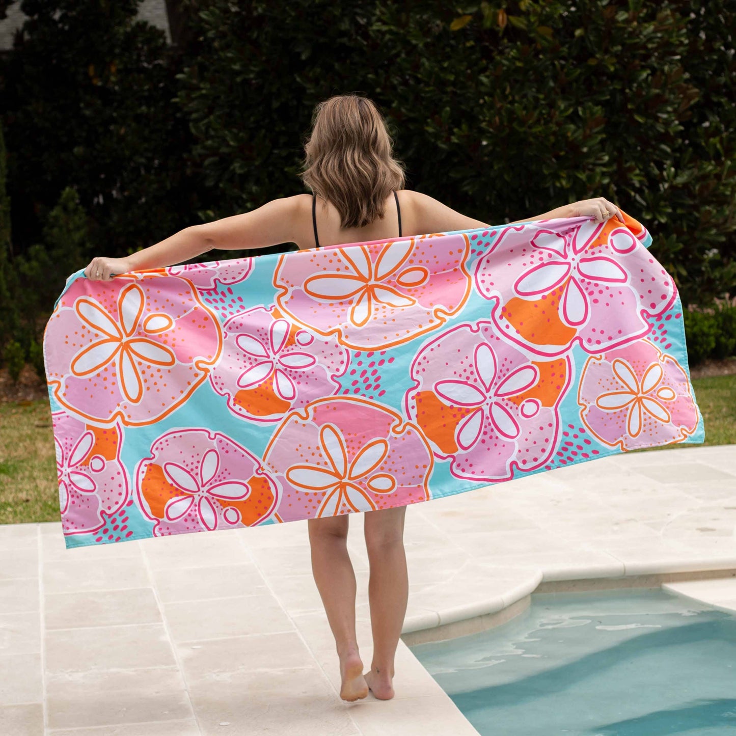 Sand Dollar Beach Towel   Aruba Blue/Pink/Orange   34x70