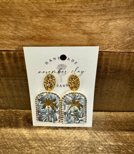 Window Arch Monstera Print w/Gold Palm & Gold Oval Post