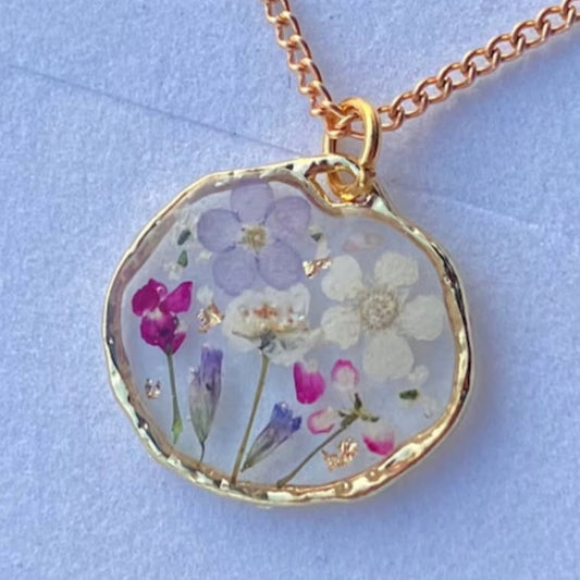 DIY Resin UV Jewelry Class