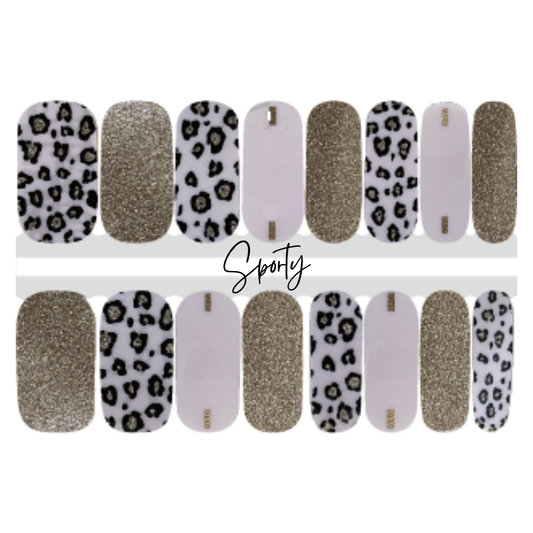 Golden Junglecat Nail Wrap | Leopard Nail Design | Gold Nail
