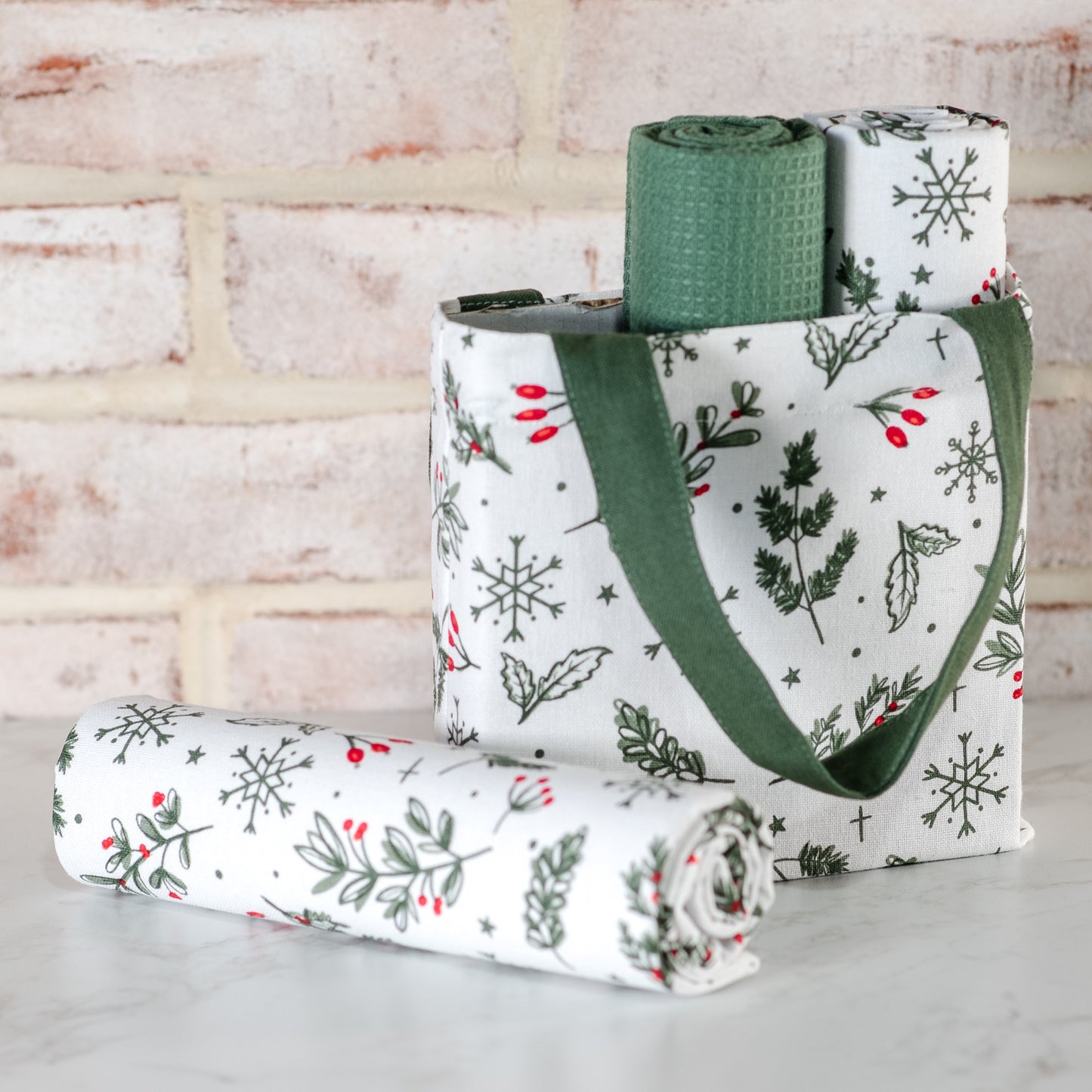 3 Piece Holiday Towel Set w/Bag (more styles)