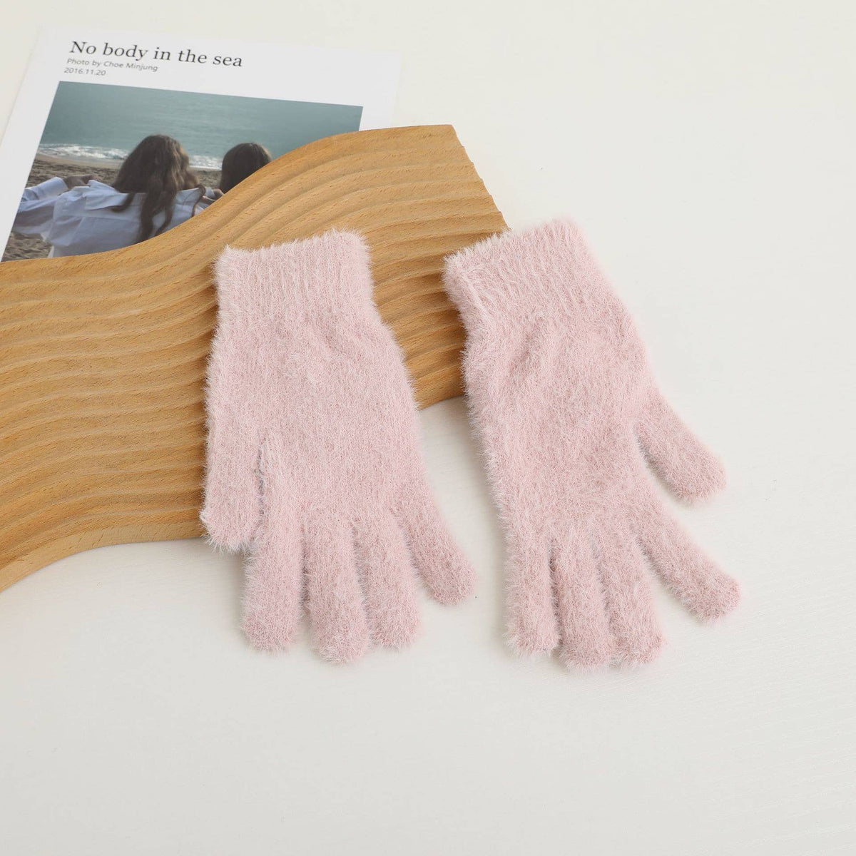 Plush Simple Touchscreen Knitted Gloves: M