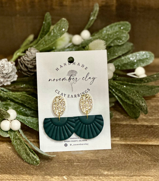 Peacock Blue Half Circle w/Hammered Oval Post