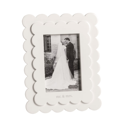 Mr. & Mrs. Scallop Frame