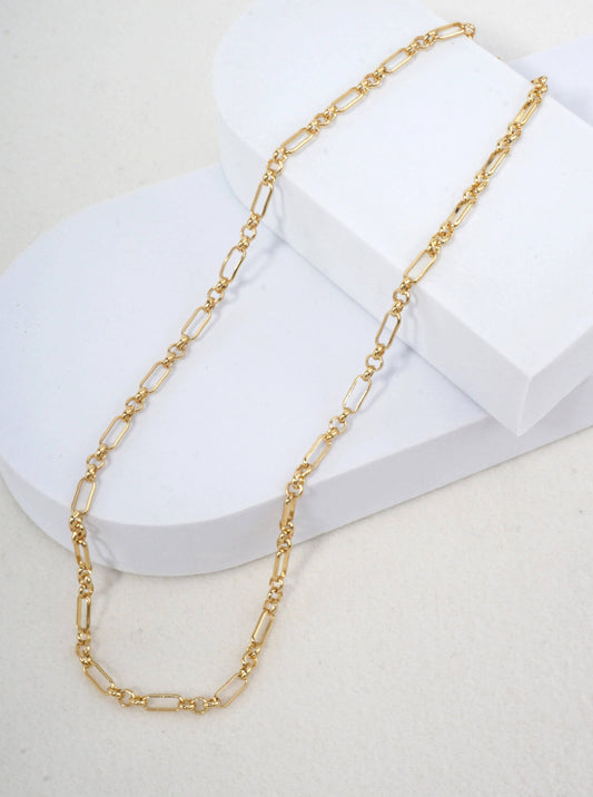 16 Inch Elegant Open Link Chain Necklace: Gold Dipped Clear