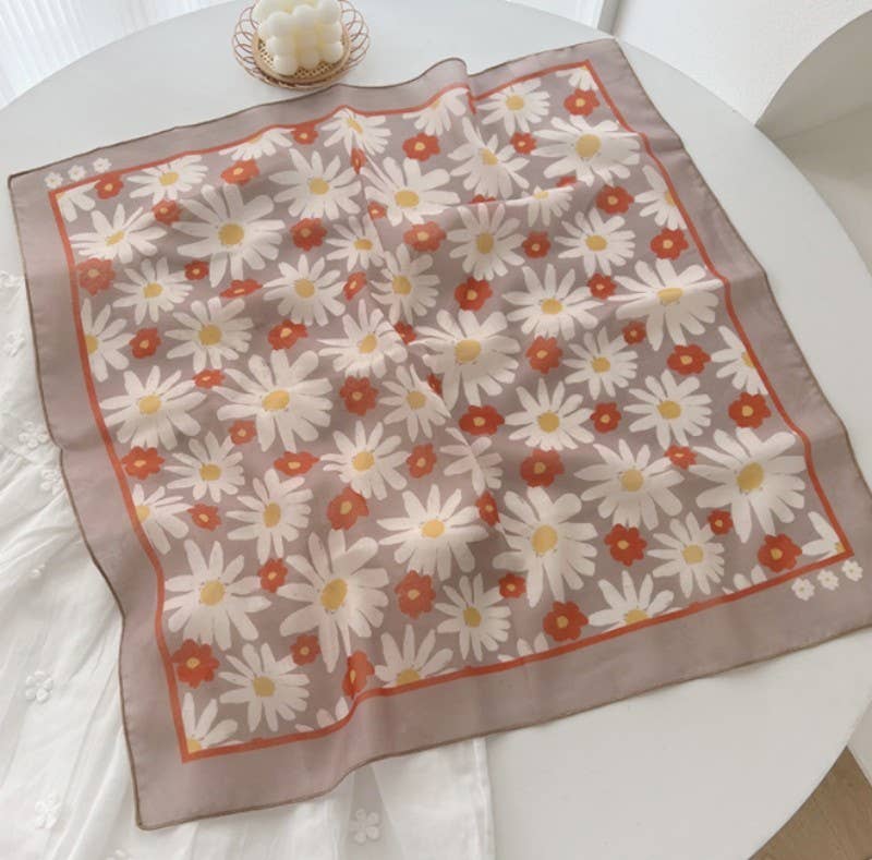 Daisy Print Silky Feel Bandana Scarf