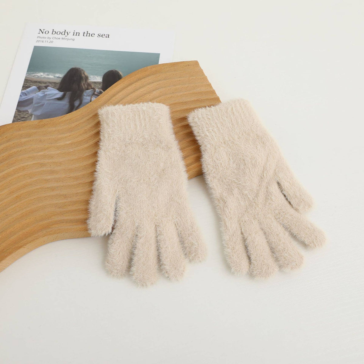 Plush Simple Touchscreen Knitted Gloves: M