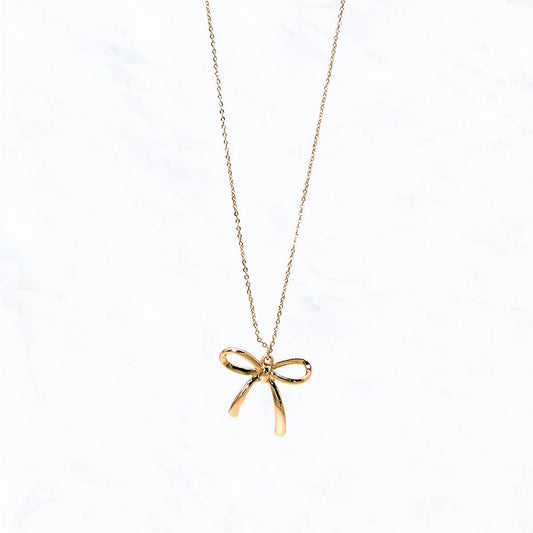 Gold Bow Pendant Short Charm Necklace