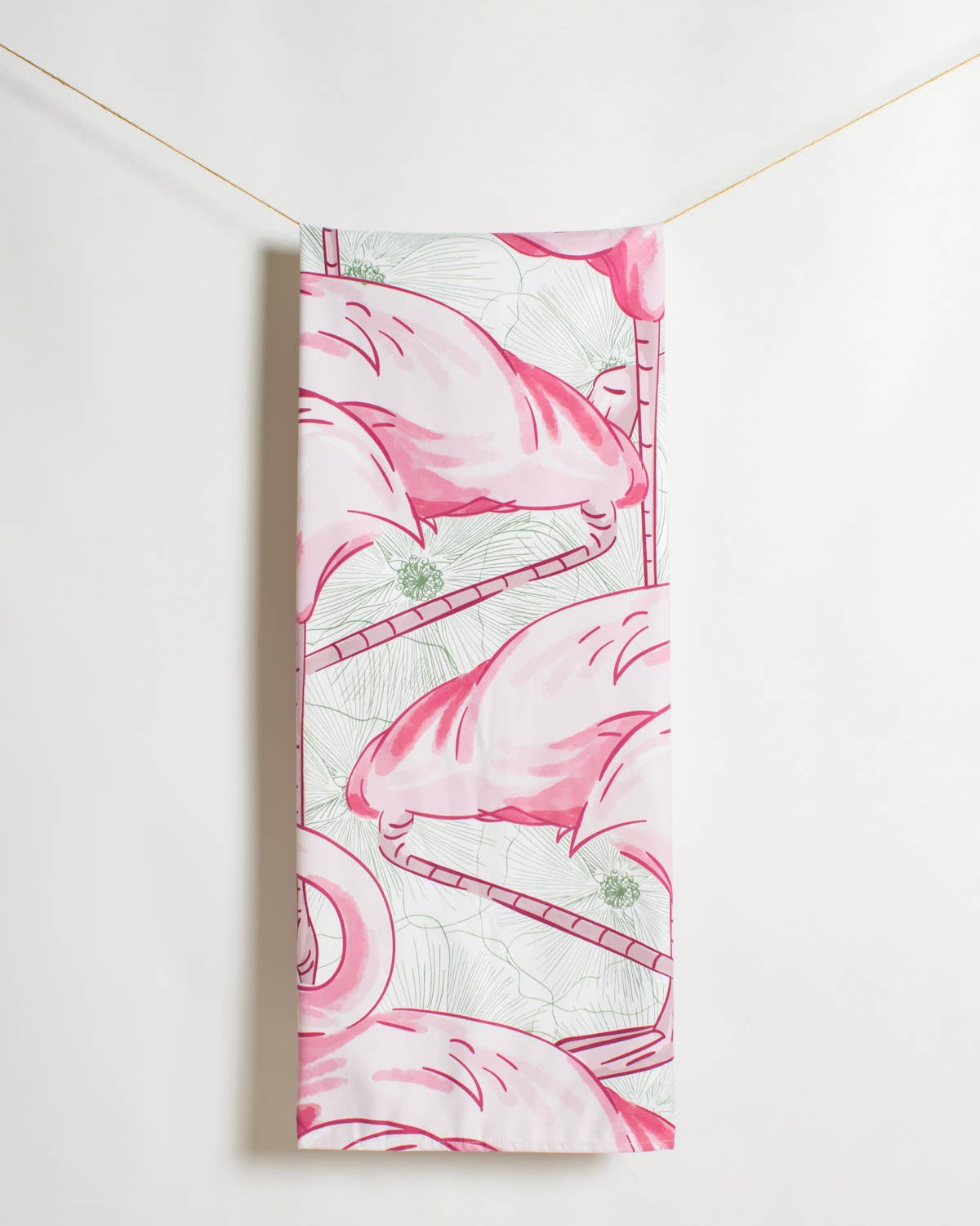 Bonaire Flamingo Giant Beach Towel    Pink/Multi    40x70