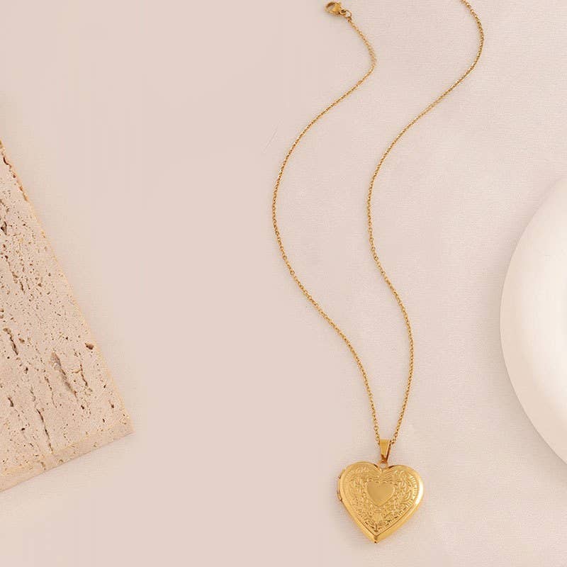Heart Locket Nechlace