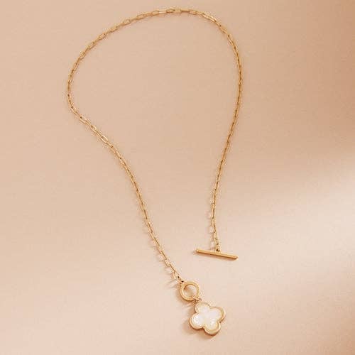 Clover Shell Effect Paper Charm Short Necklace