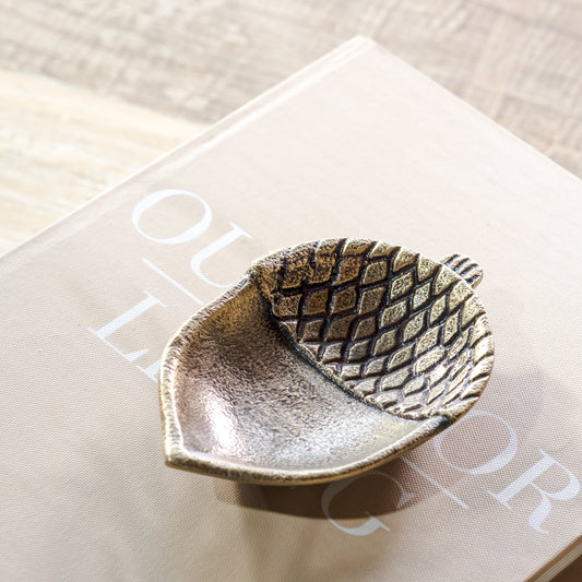 5.5"H BRASS ANTIQUE ACORN TRAY