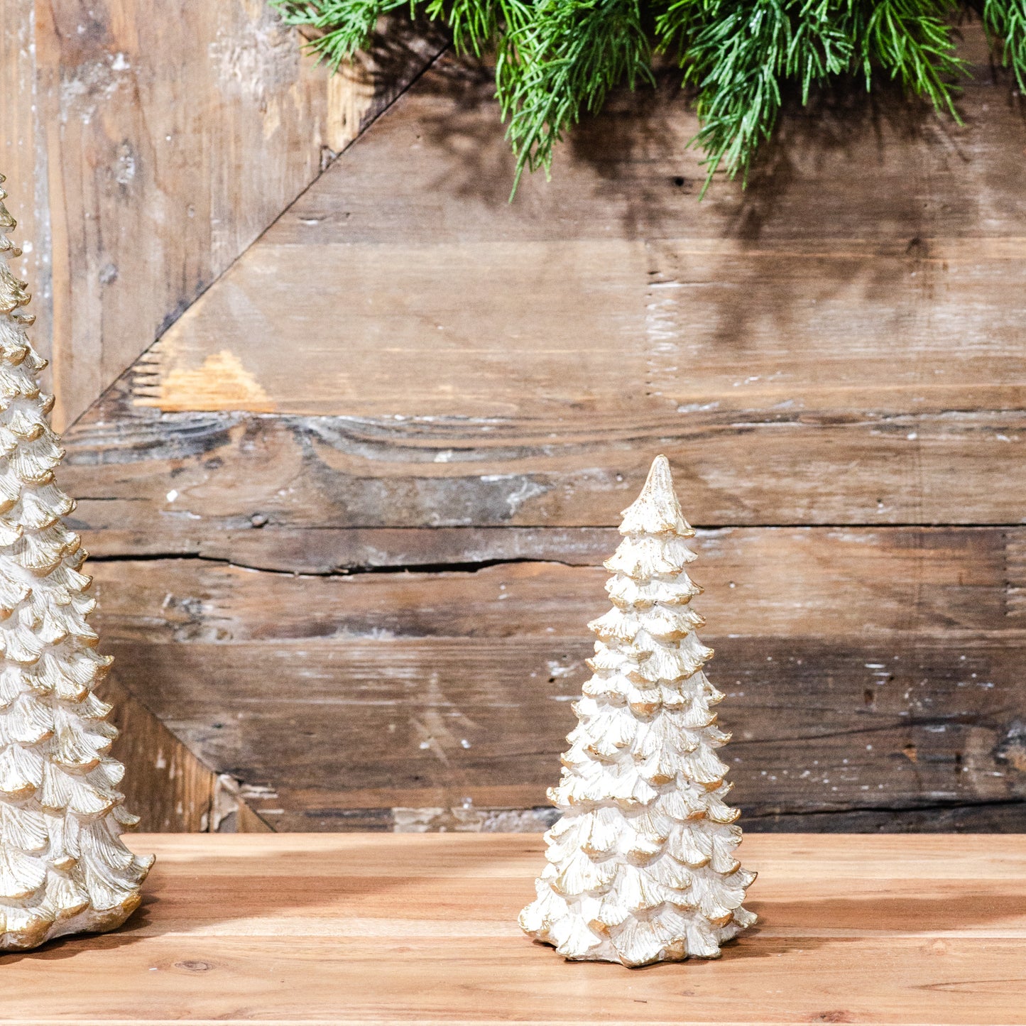 7" SNOWY GOLD TREE