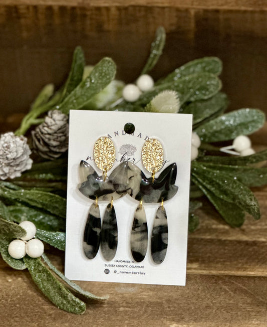 Tortoise Tiered Dangle w/Gold Hammered Oval Post