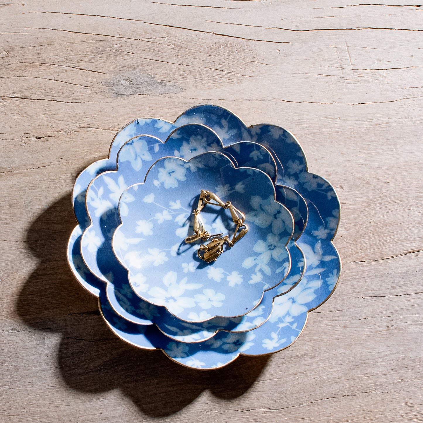 Blue Floral Round Tray