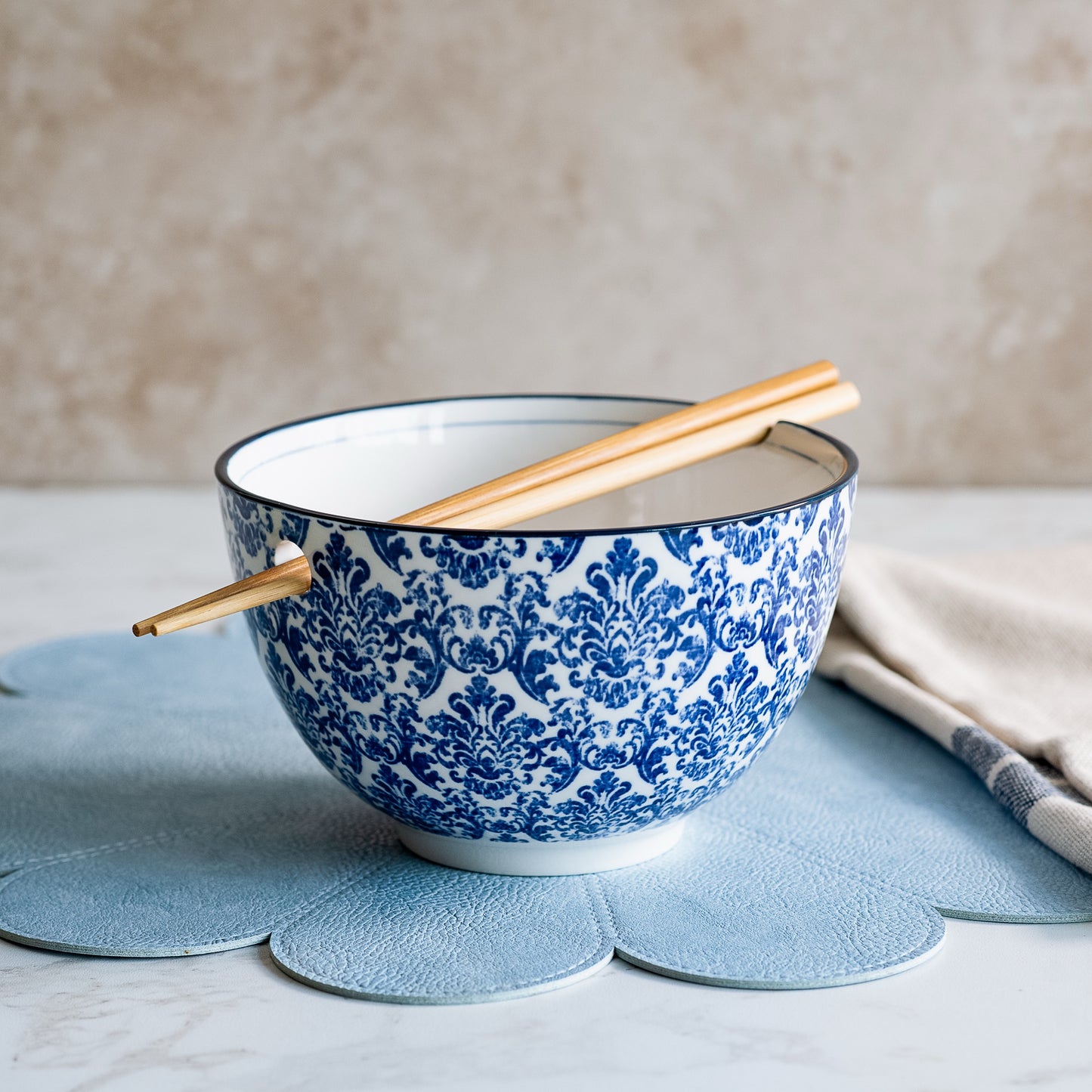 6" Blue Floral Fan Noodle Bowl w/Chopsticks
