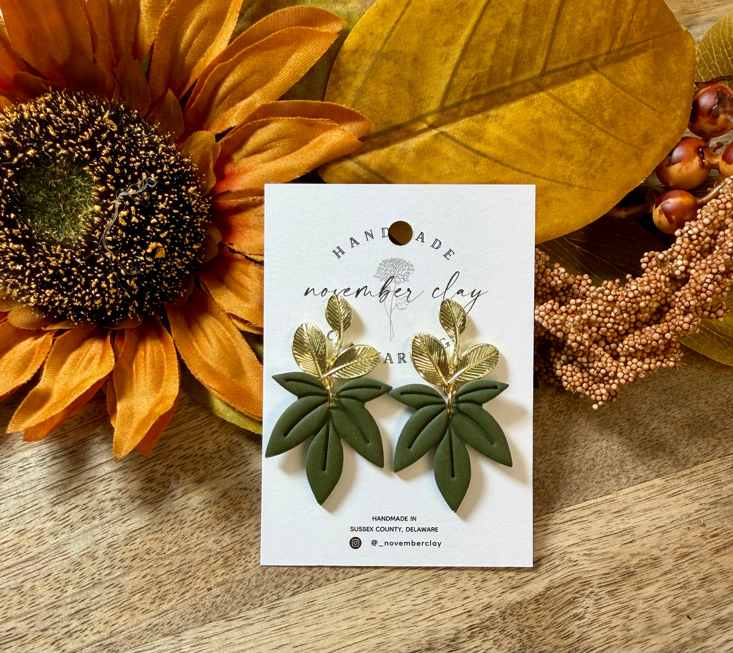 Olive Green Petals w/Gold Multi Leaf Post