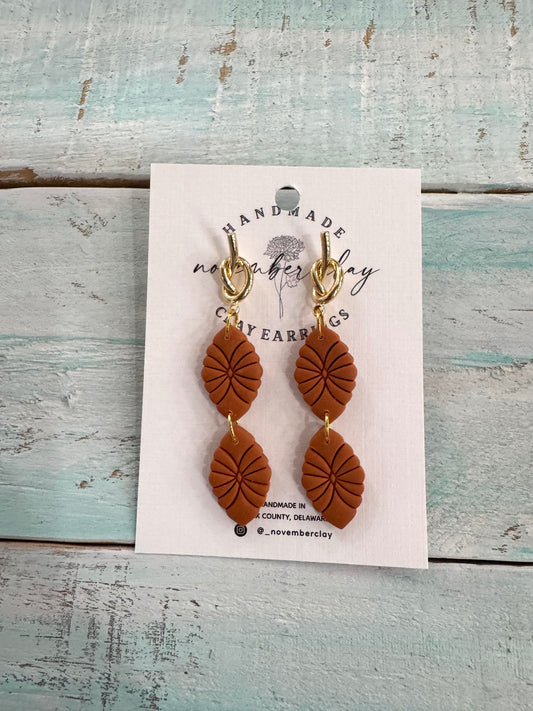 Burnt Orange Scalloped Diamond w/Gold Knot Post