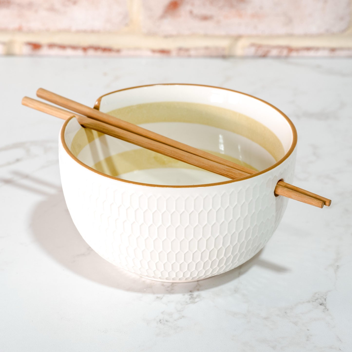 6.3" Ceramic Noodle Bowl w/Chopsticks