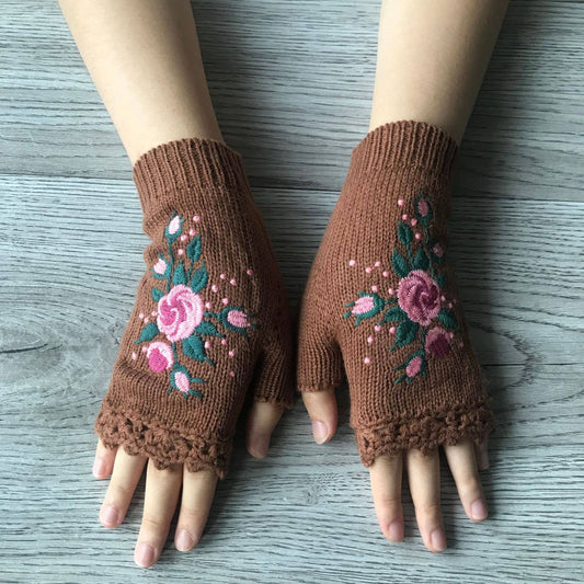 Bee Warm Embroidered Knitted Gloves: Brown / M