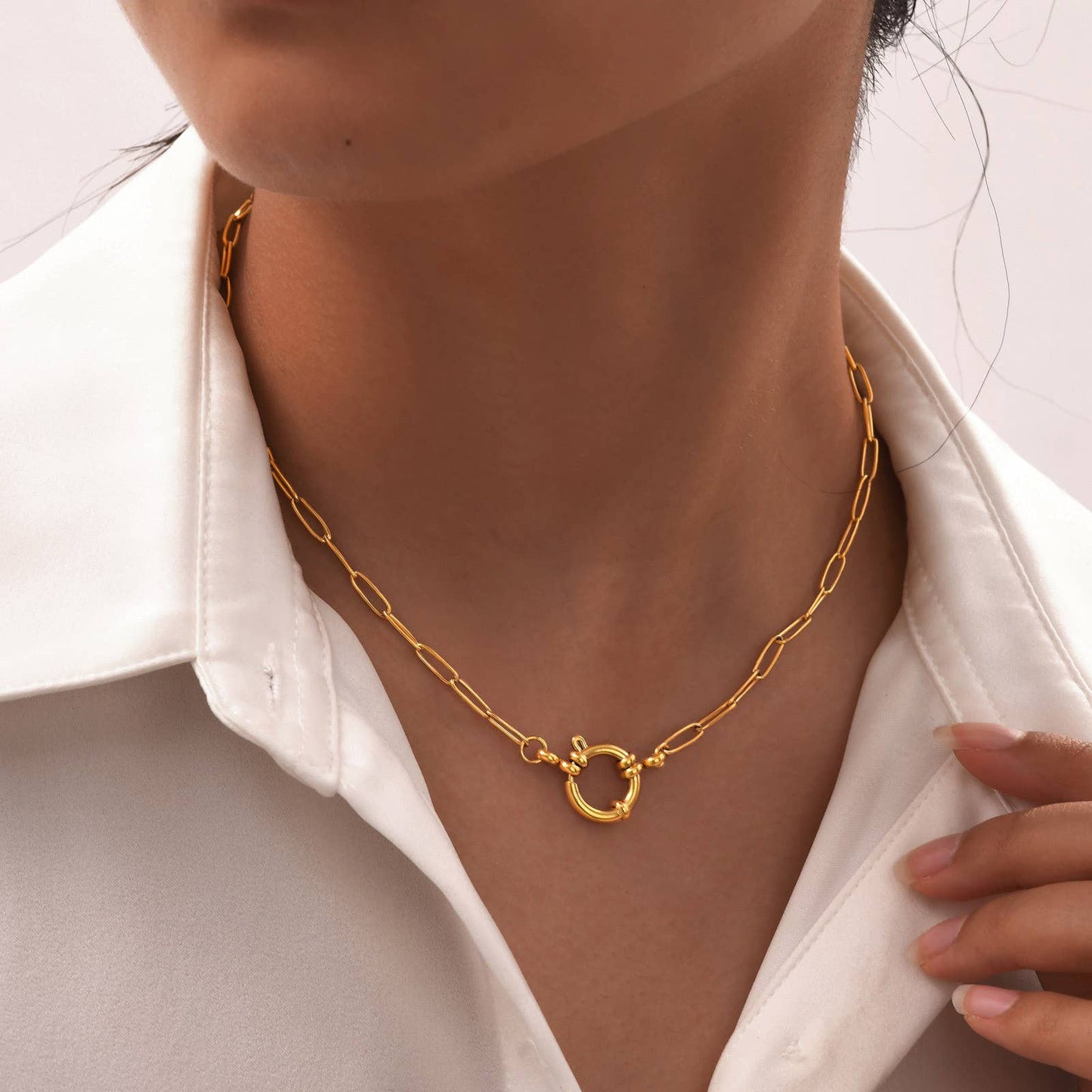 Gold Circle with Link Chain Necklace