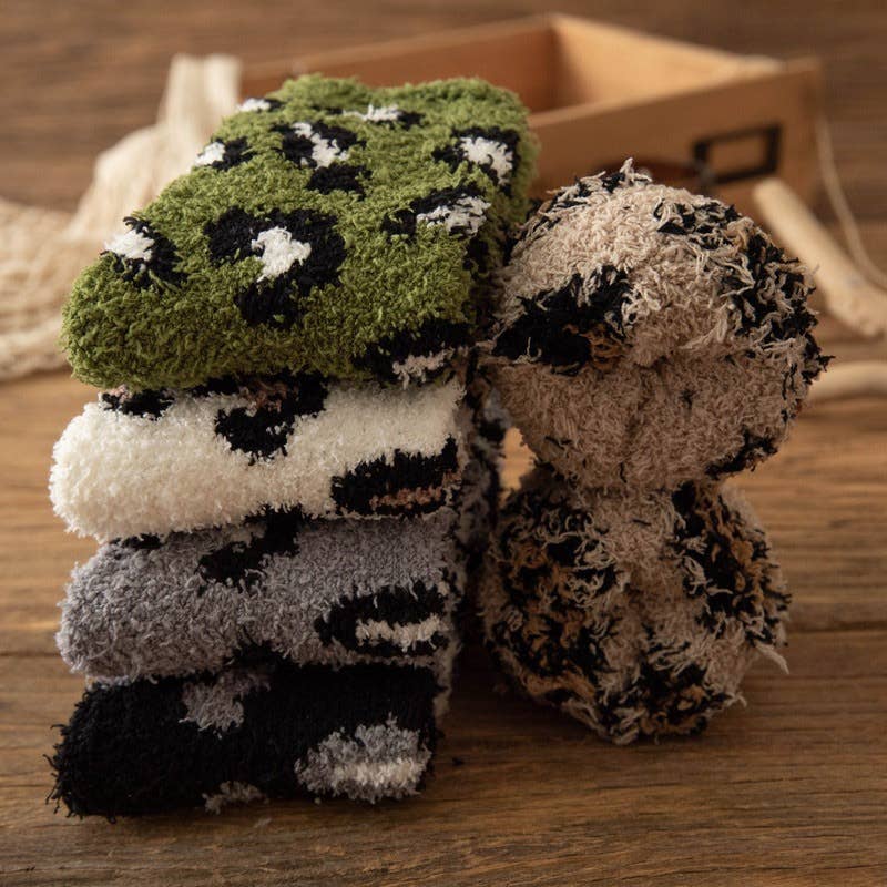 Cozy Fluffy Plush Leopard Socks: M