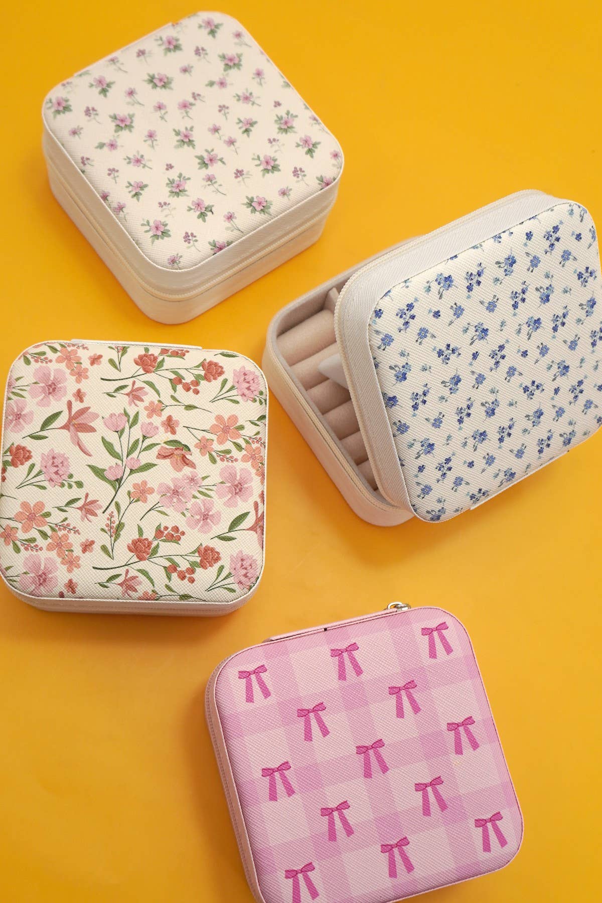 Travel Jewelry Case/Organizer
