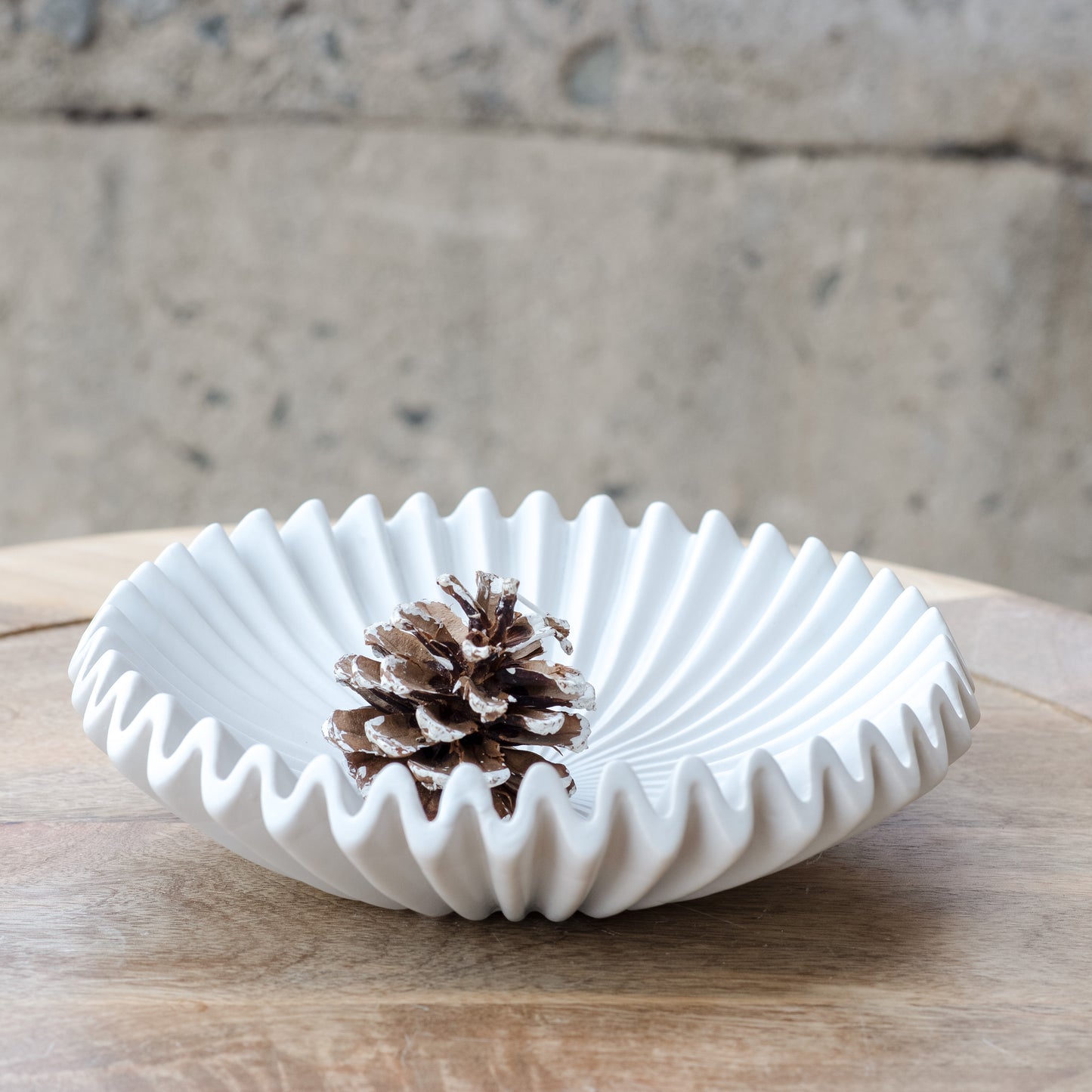 8.5" Matte White Deco Dish